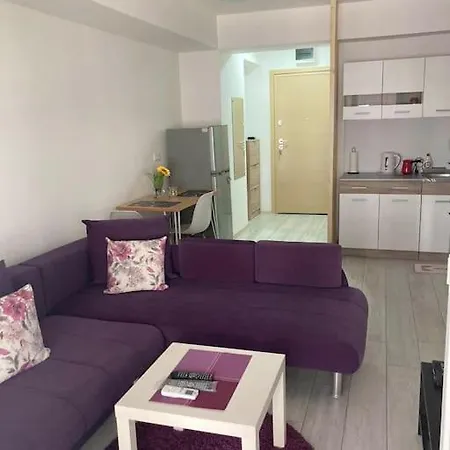 Stef's Place Апартаменты *